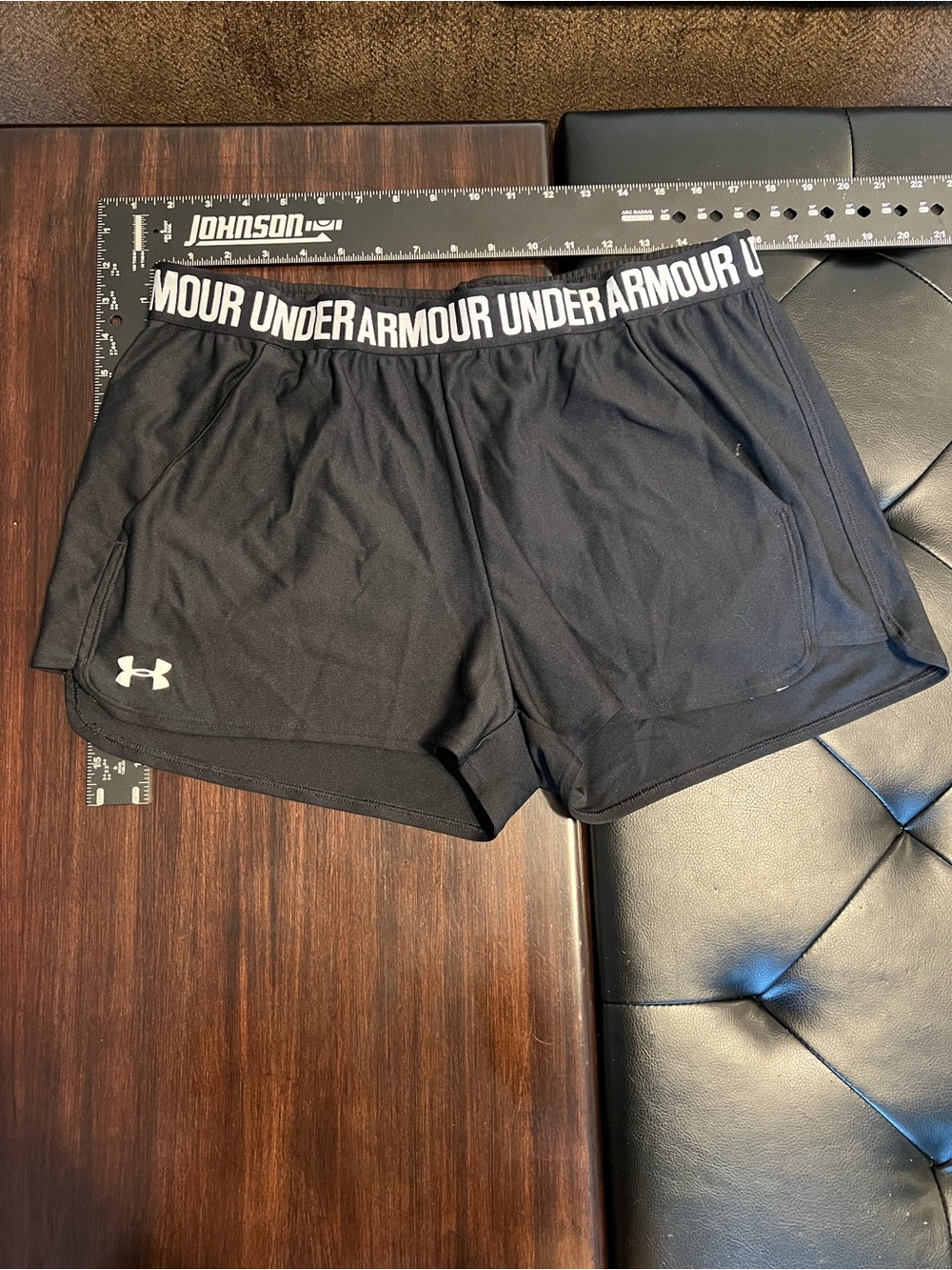 Under Armour Black Women's Athletic Training Shorts with Logo Waistband